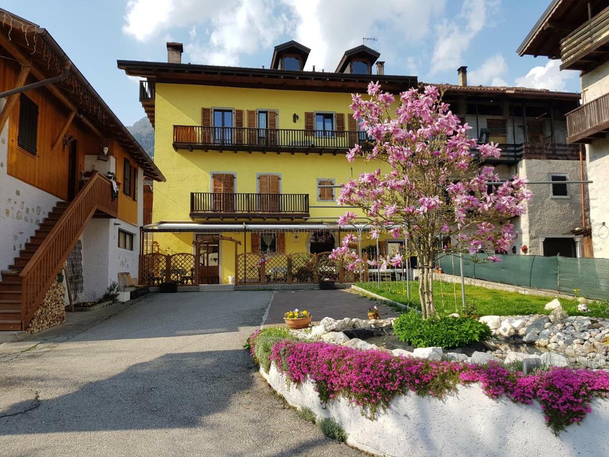 Albergo Casavecchia Tiarno di Sopra Экстерьер фото
